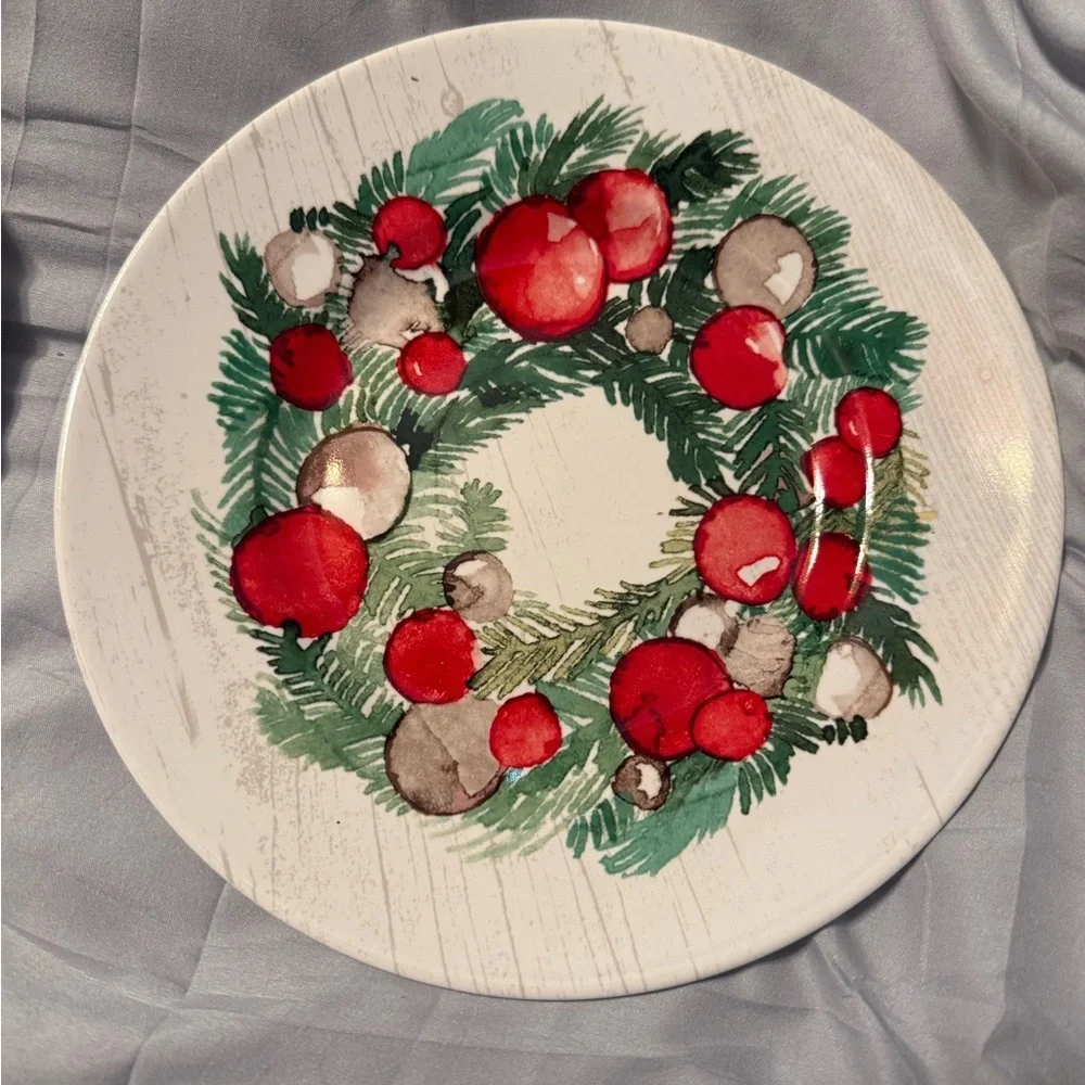 Festive Set Of 4 Retired Pier 1 “WREATHS” 8.5